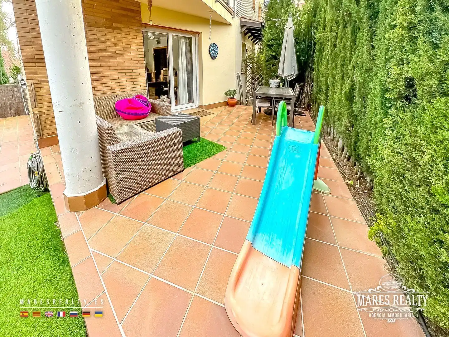 Terraza de Casa adosada en venta en Canet de Mar con Aire acondicionado, Calefacción y Jardín privado