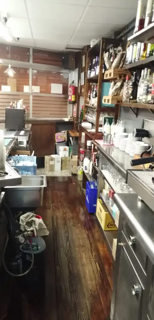 Local en traspaso en Vilanova i la Geltrú con Aire acondicionado, Calefacción y Terraza
