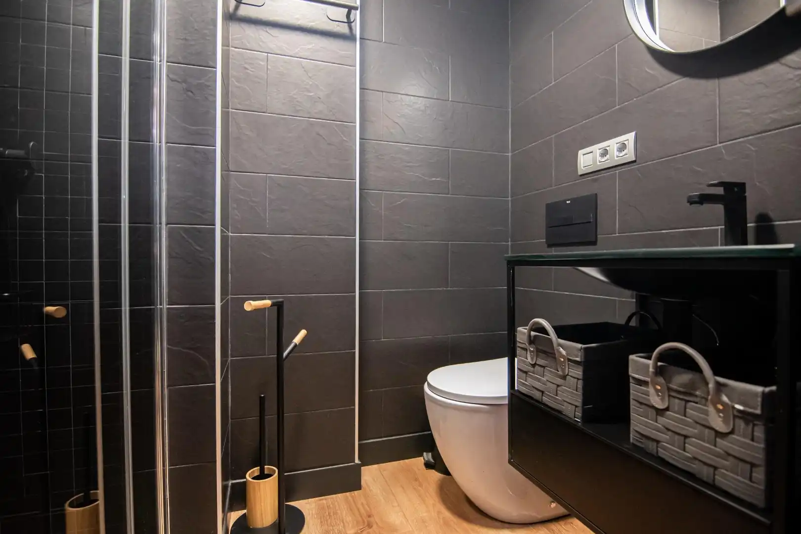 Baño de Piso en venta en A Coruña Capital  con Calefacción, Trastero y Amueblado