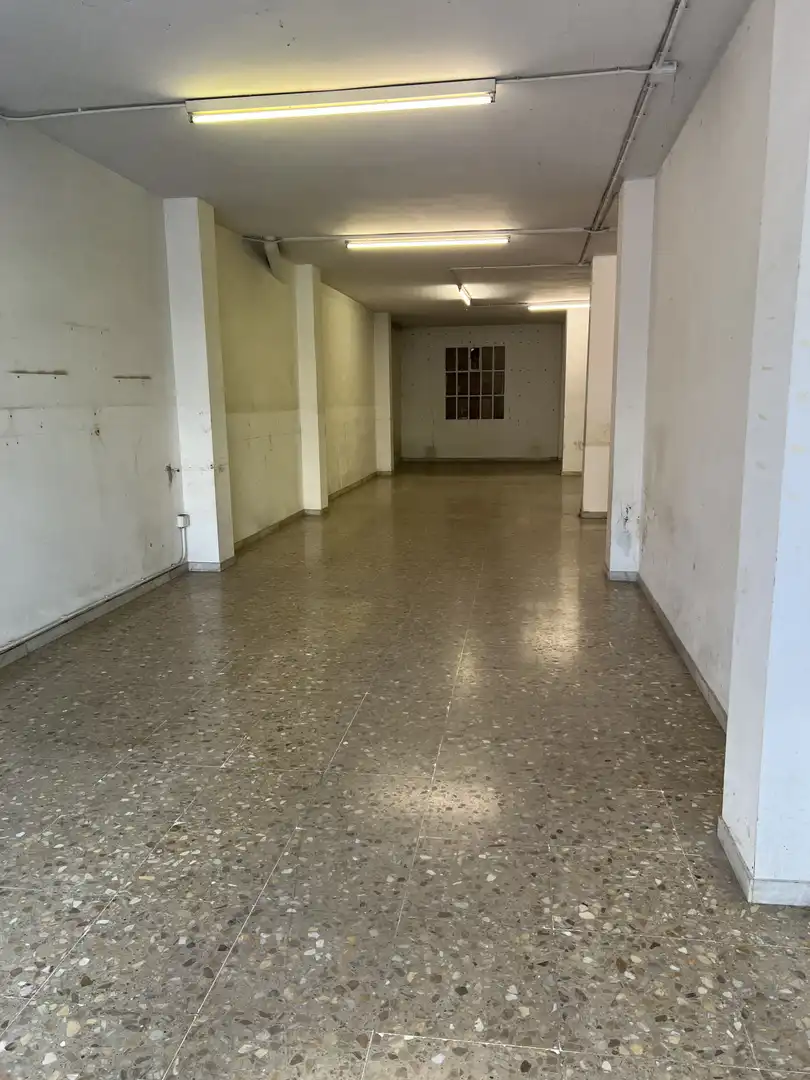 Local commercial à vendre à CL PUIG-AGUT 22, imagen 2