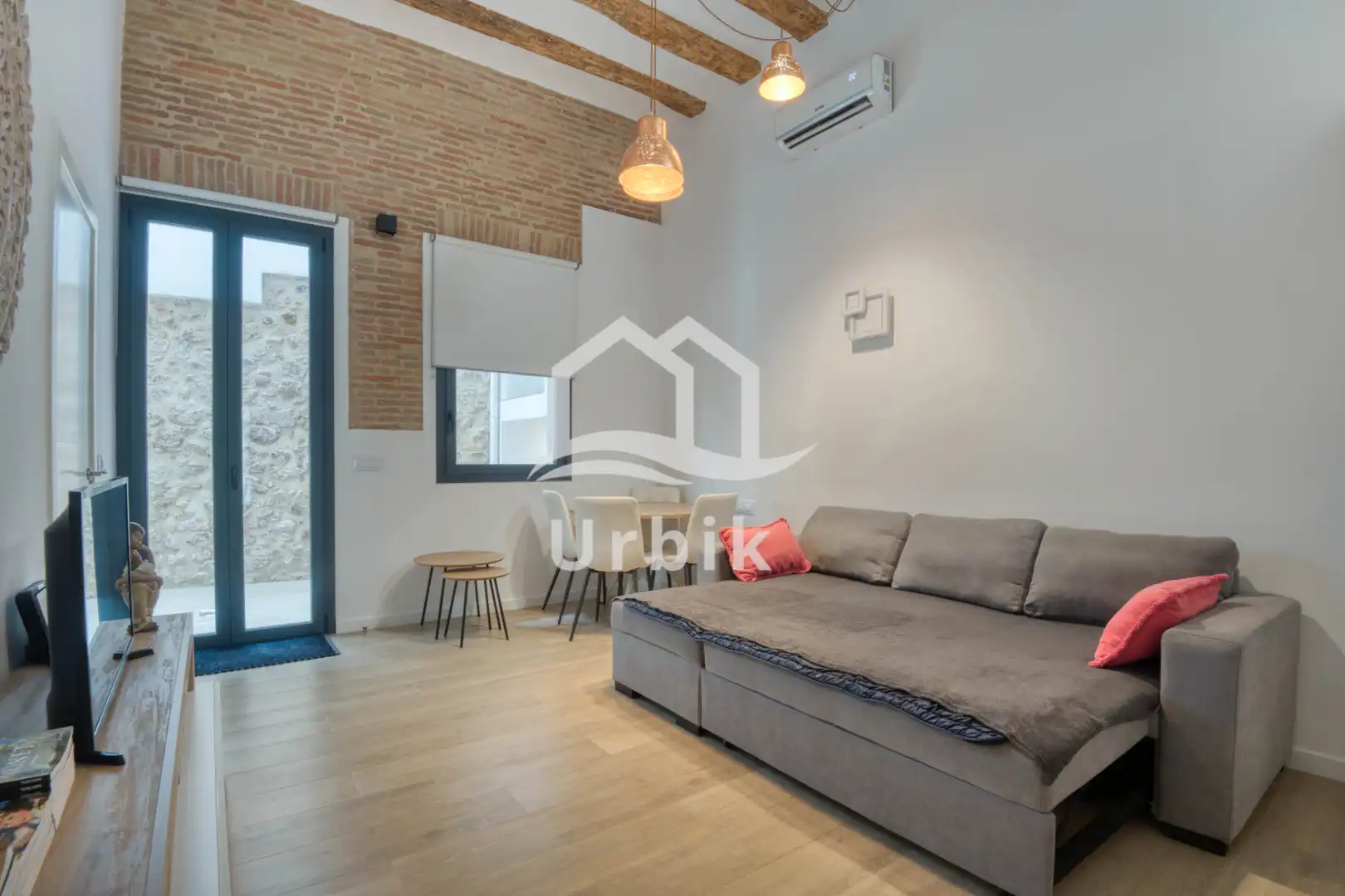 Sala d'estar de Planta baixa en venda en Sant Feliu de Guíxols amb Aire condicionat, Calefacció i Terrassa