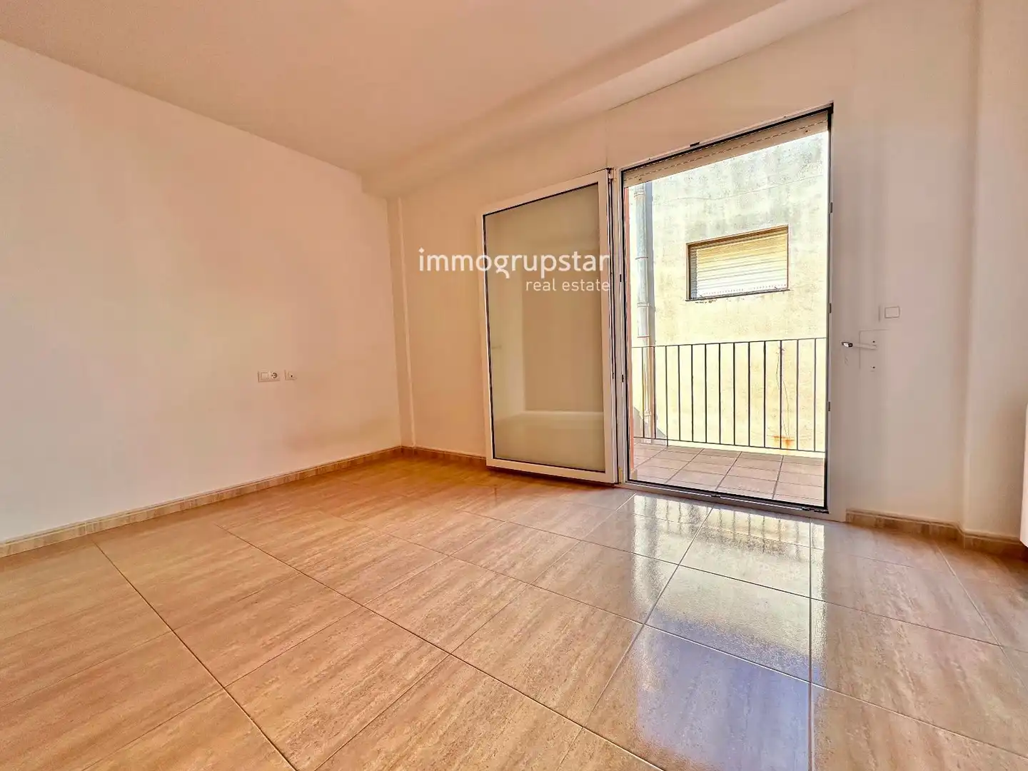 Vista exterior de Dúplex en venta en Palamós con Calefacción, Terraza y Balcón