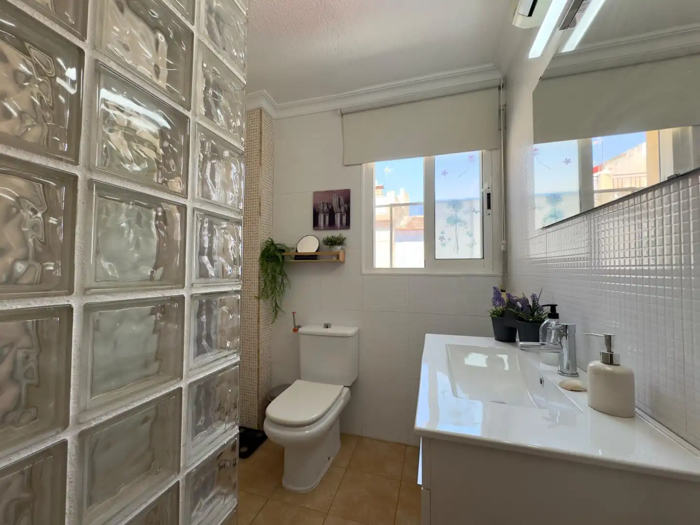 Baño de Casa o chalet en venta en Aspe con Aire acondicionado, Calefacción y Terraza