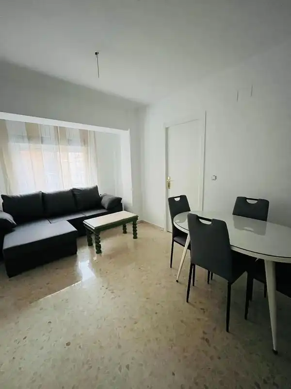 Außenansicht von Wohnung zur untervermieten in Granada mit Möbliert und Balkon