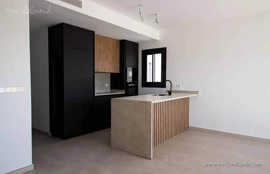 Apartamento con piscina en venta en Condado de Alhama, imagen 3