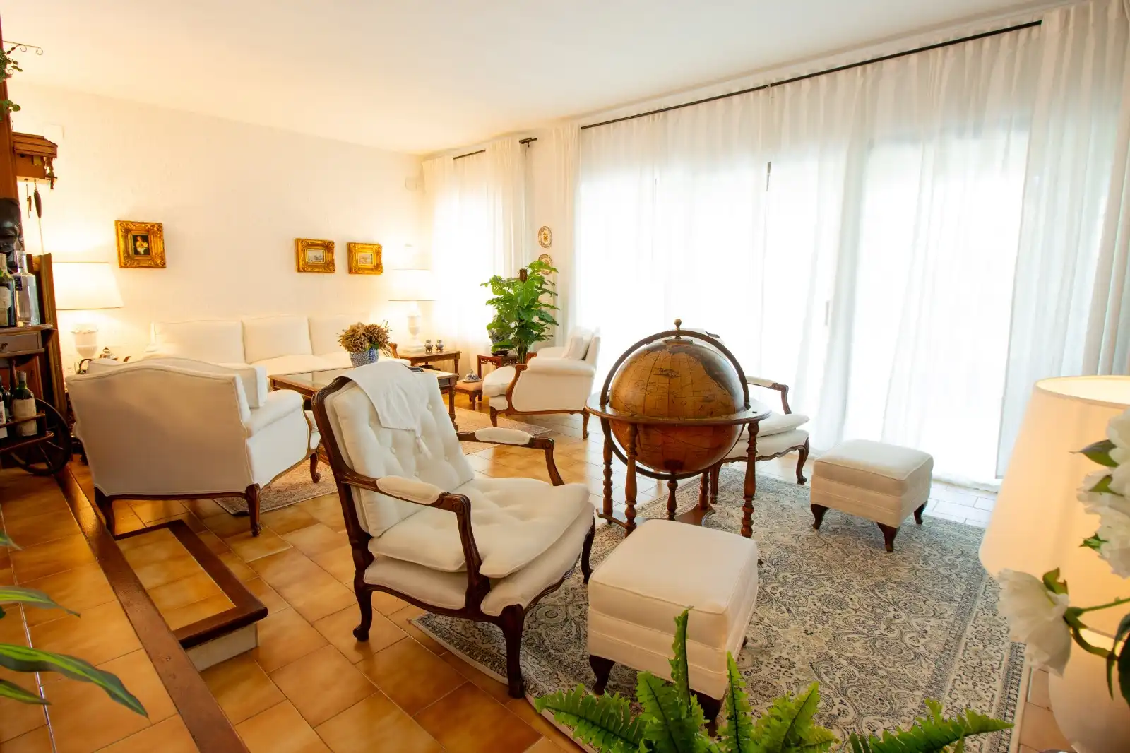 Sala d'estar de Casa o xalet en venda en Calafell amb Aire condicionat, Calefacció i Jardí privat