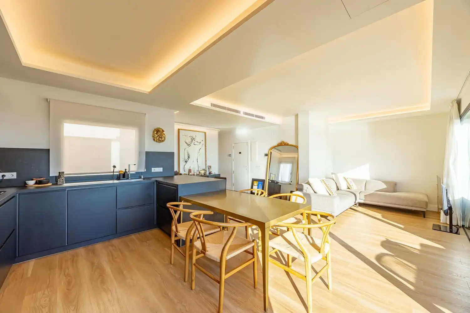 Esszimmer von Dachboden zum Verkauf in Las Palmas de Gran Canaria mit Klimaanlage, Terrasse und Möbliert