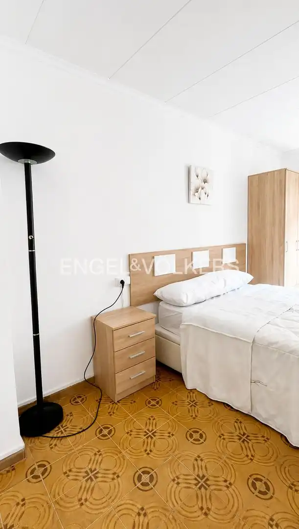 Habitación de Piso de alquiler en Valencia con Calefacción y Amueblado