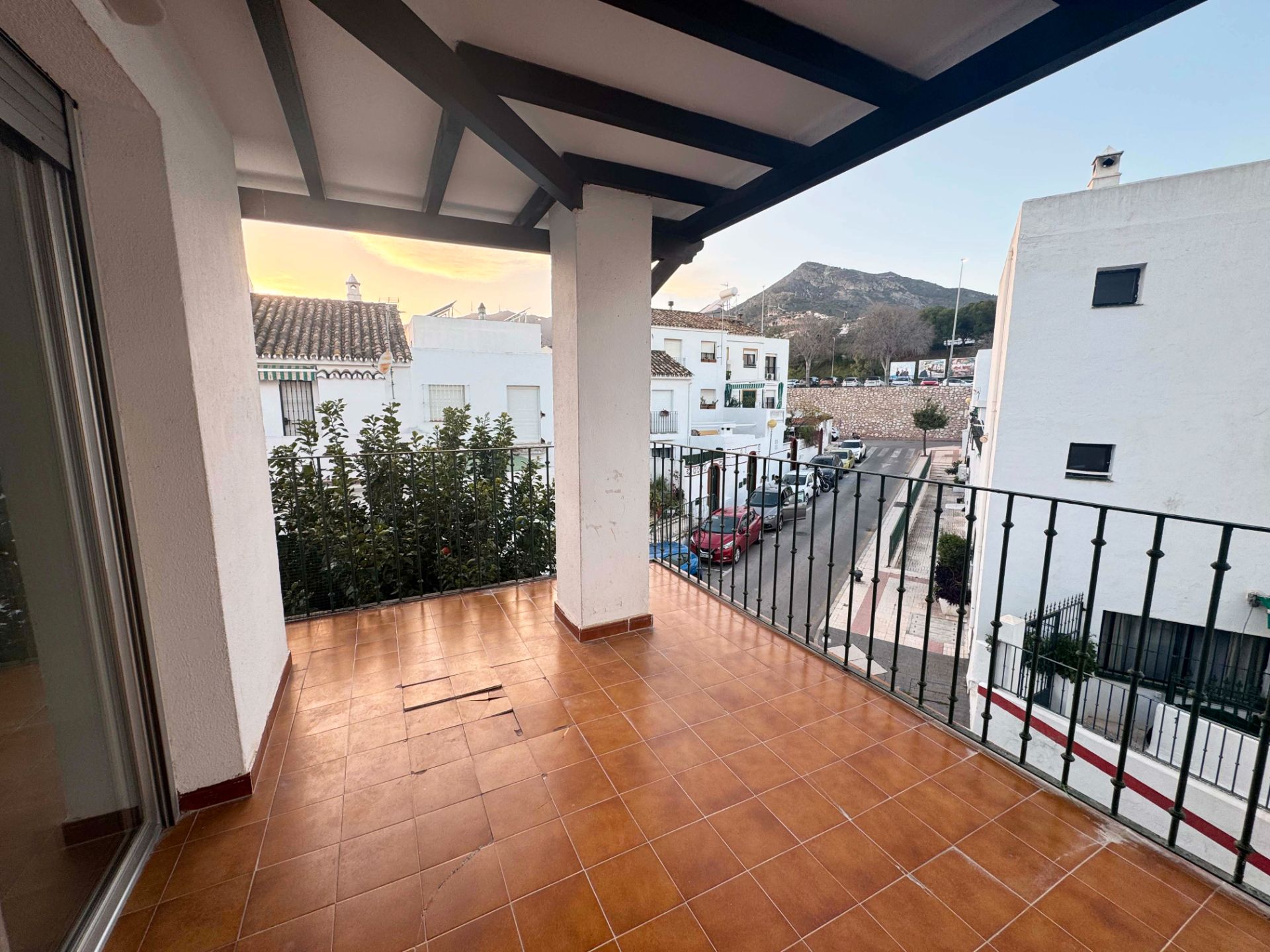 Vista exterior de Pis en venda en Benalmádena amb Aire condicionat, Terrassa i Piscina