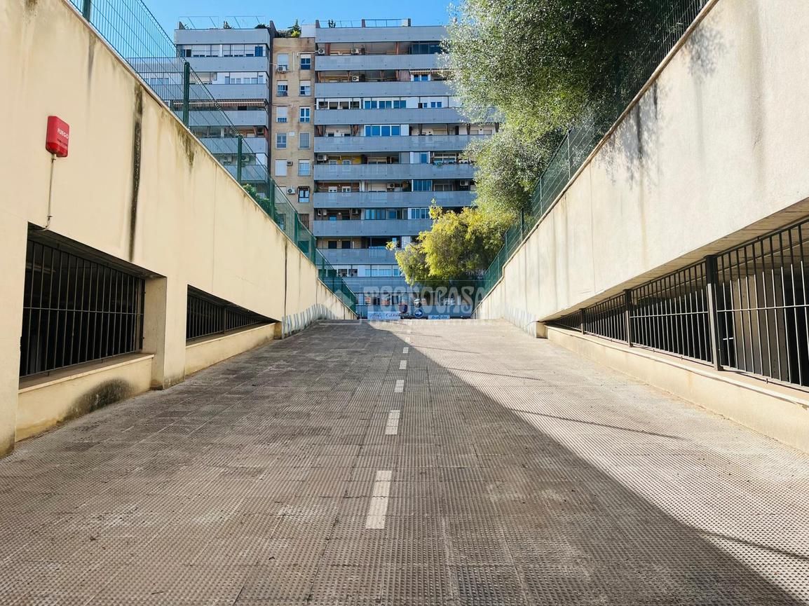 Exterior view of Garage for sale in  Sevilla Capital