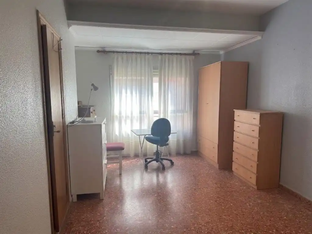 Habitación de Piso en venta en Algemesí con Balcón