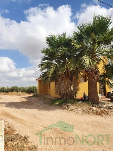 Finca rústica en venda a Las Cánovas - Cuevas de Reyllo