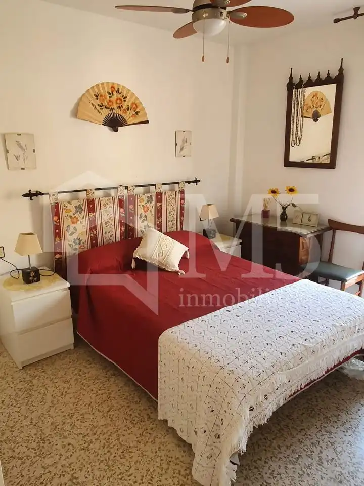 Schlafzimmer von Einfamilien-Reihenhaus zum Verkauf in Algarrobo mit Möbliert