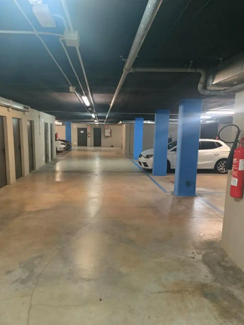 Einzelparkplatz zum Verkauf in Carrer de Benet de Moxó, imagen 9