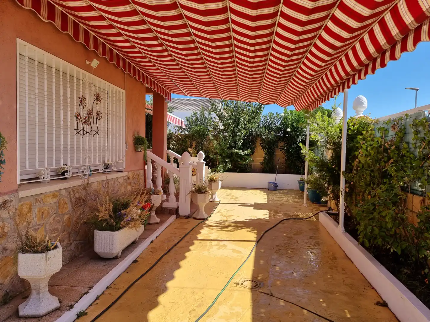 Terrassa de Casa o xalet en venda en Escalona amb Aire condicionat, Jardí privat i Traster