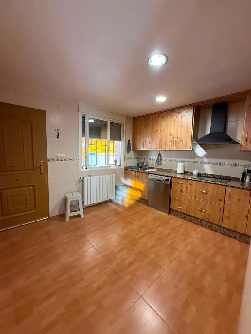 Cocina de Casa o chalet de alquiler en Elche / Elx con Aire acondicionado, Calefacción y Jardín privado