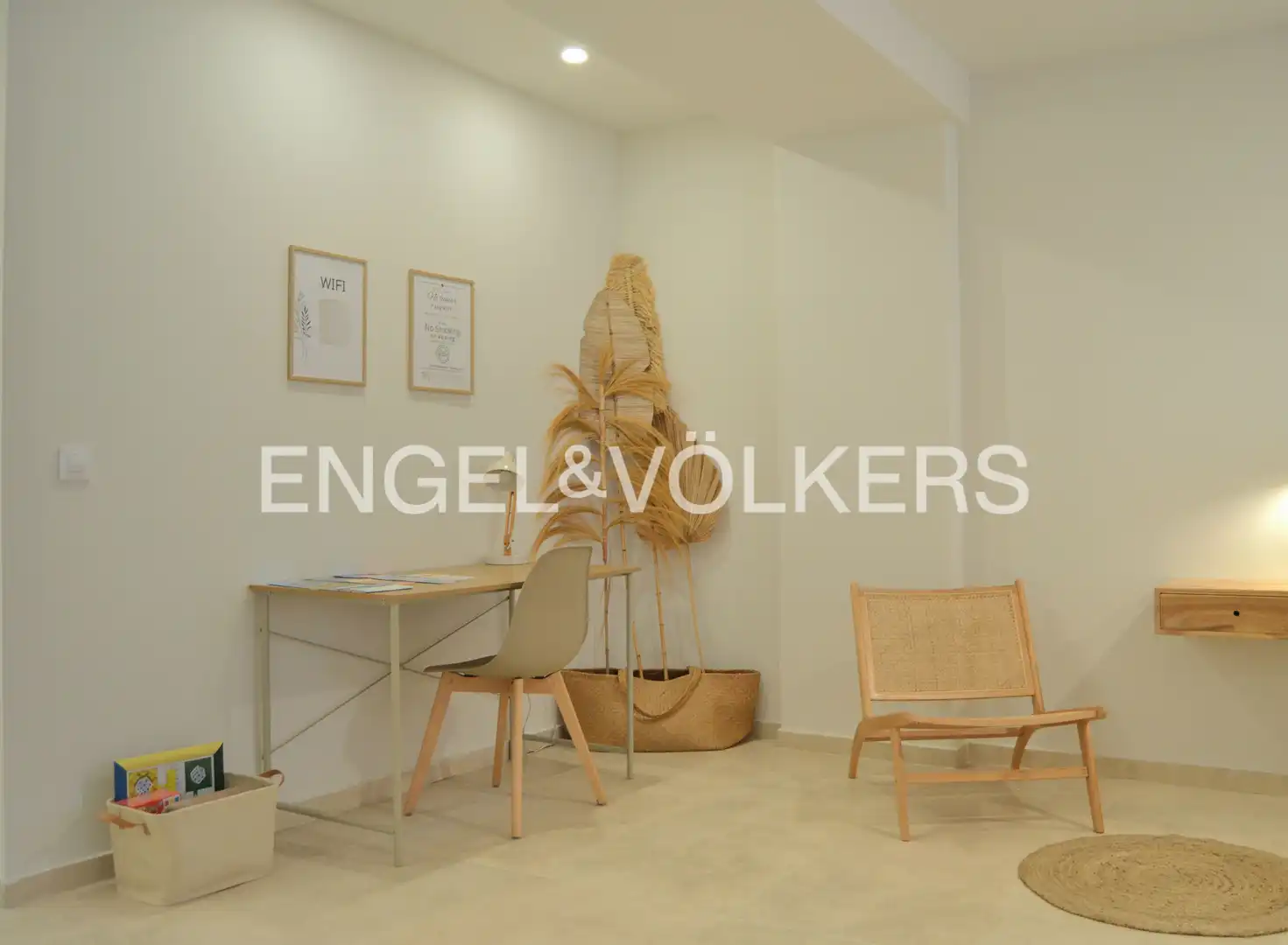 Flat for sale in Valencia  with Heating and Terrace