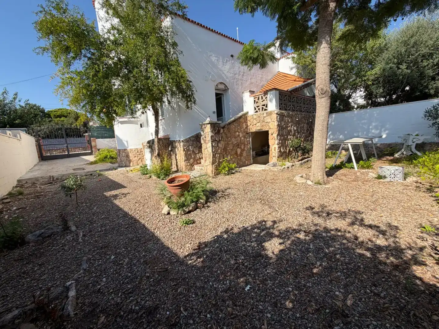 Vista exterior de Casa o xalet en venda en Torredembarra amb Balcó