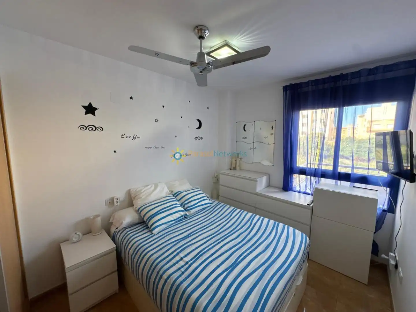 Schlafzimmer von Wohnungen zur Miete in Piles mit Terrasse, Abstellraum und Möbliert