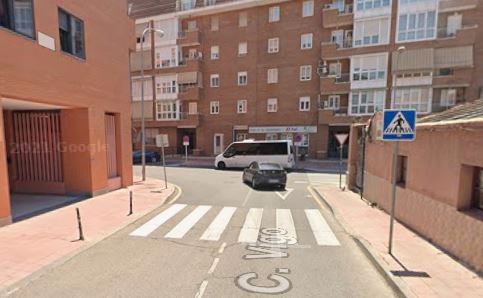 Vista exterior de Piso en venta en Alcalá de Henares