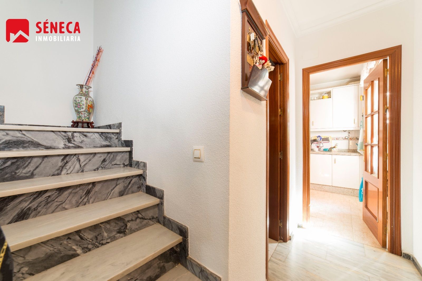 Single-family semi-detached for sale in Casco Histórico  - Ribera - San Basilio