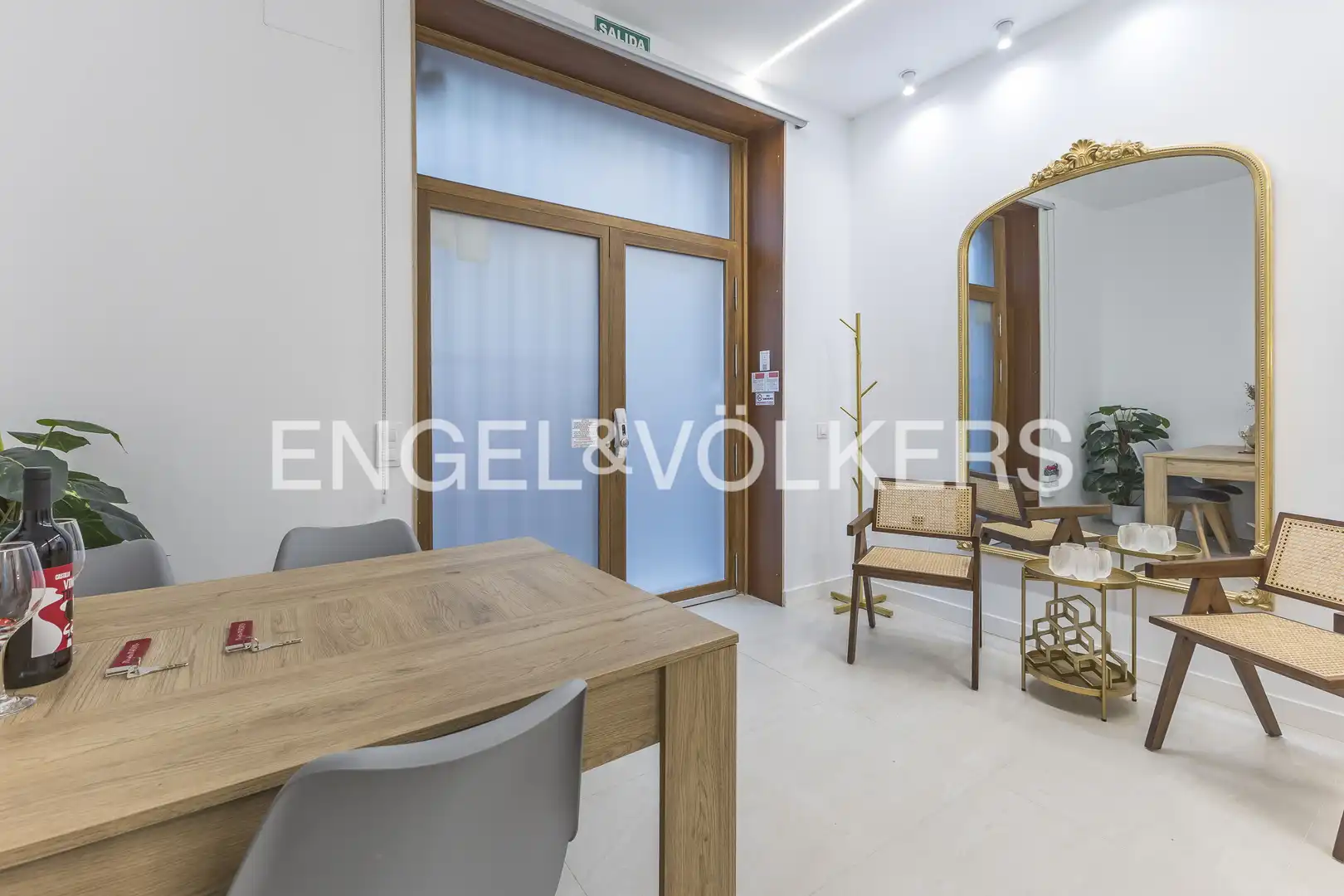 Comedor de Piso en venta en Madrid con Aire acondicionado, Calefacción y Amueblado
