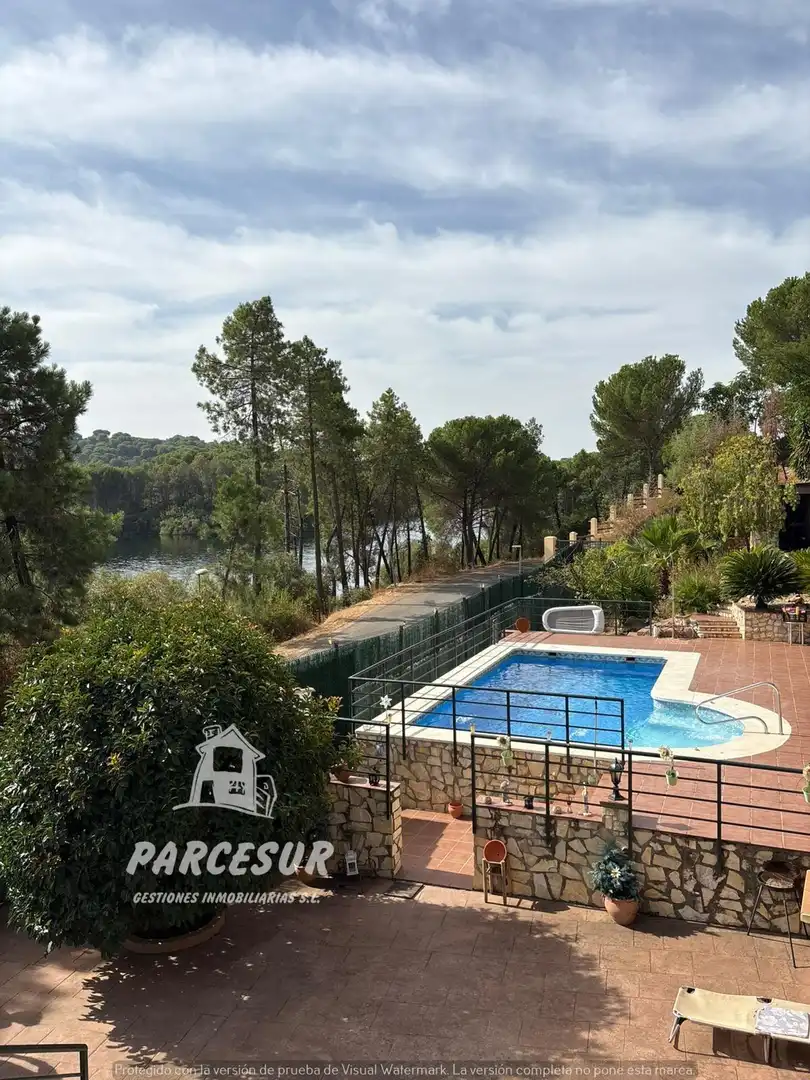 Casa rústica amb piscina en venda a Periurbano Oeste - Sierra