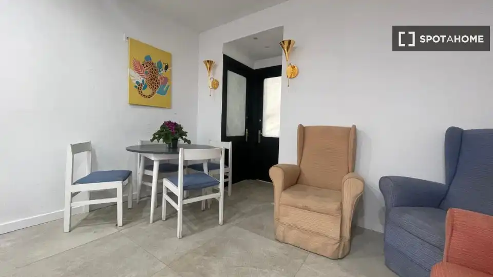 Room in Parque María Luisa -Giralda Sur
