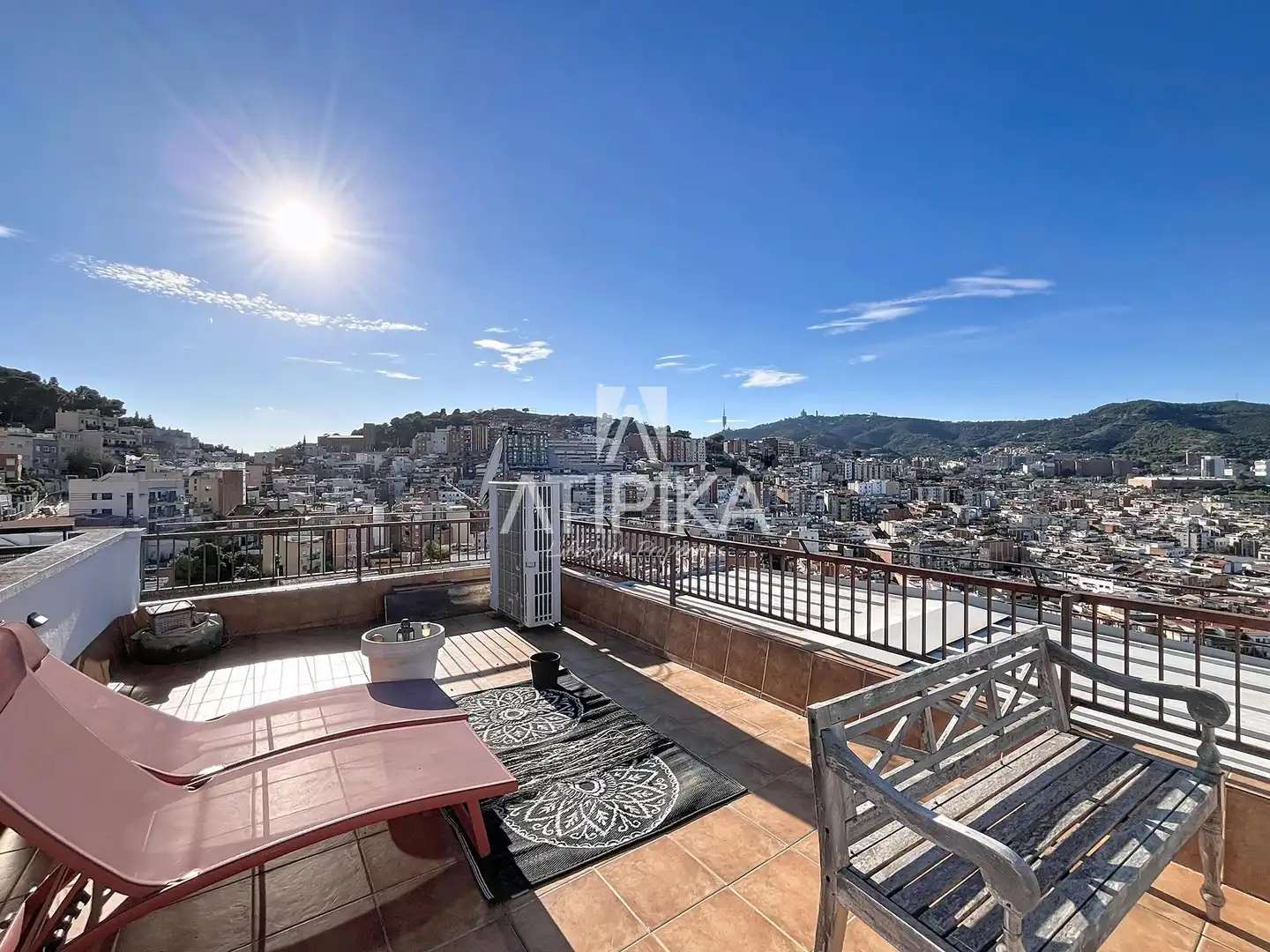 Terrasse von Maisonette zum Verkauf in Barcelona mit Klimaanlage, Heizung und Terrasse