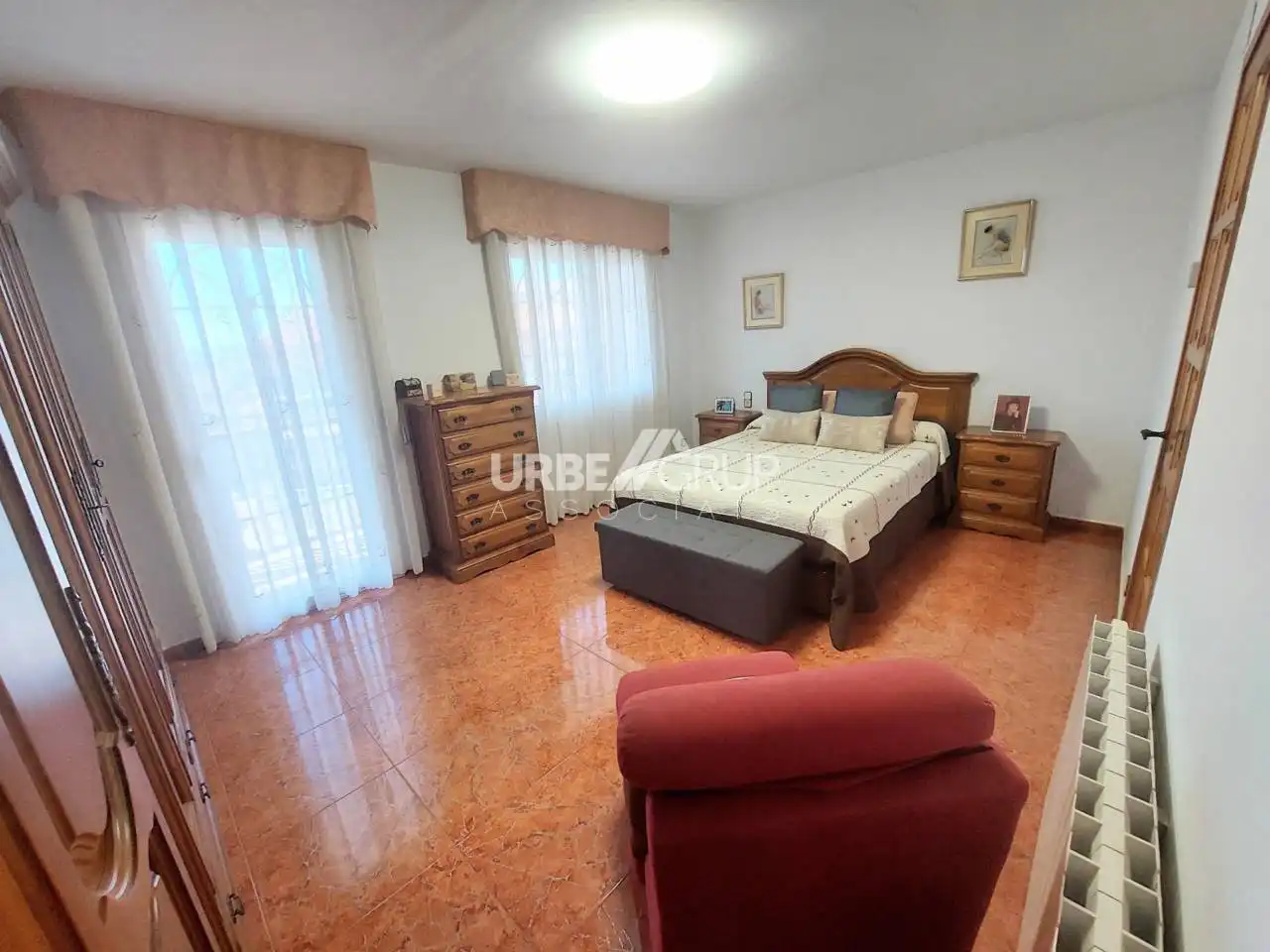 Habitación de Casa o chalet en venta en Olesa de Montserrat con Aire acondicionado, Calefacción y Jardín privado