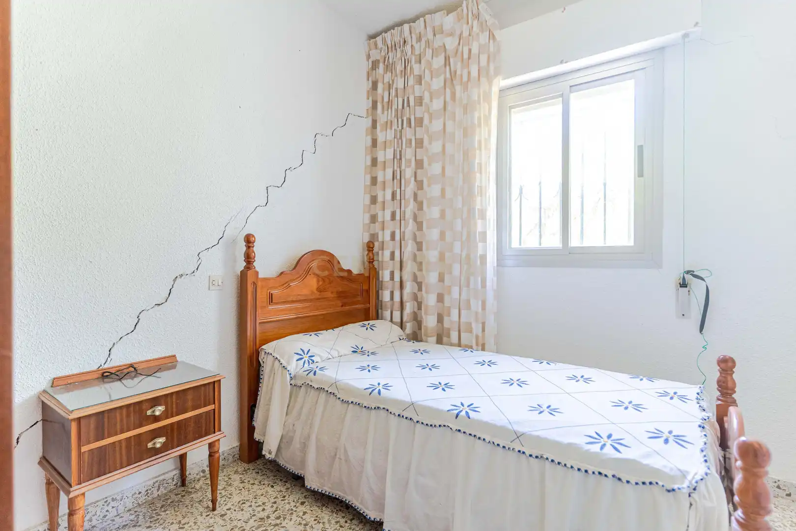 Habitación de Finca rústica en venta en Carataunas con Jardín privado, Trastero y Piscina