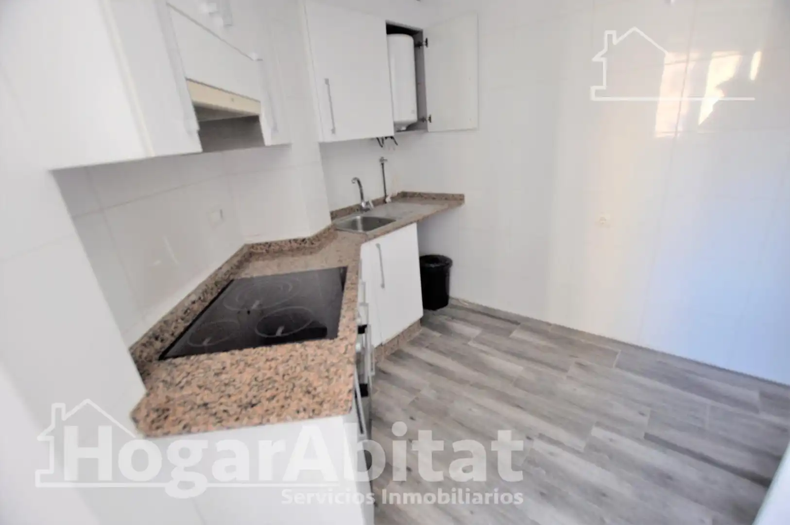 Cocina de Piso en venta en Valencia