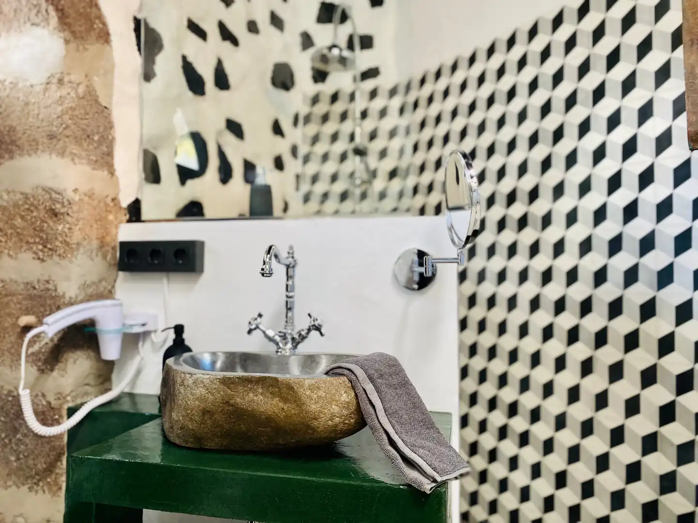 Bany de Finca rústica en venda en Yaiza amb Jardí privat, Piscina i Moblat
