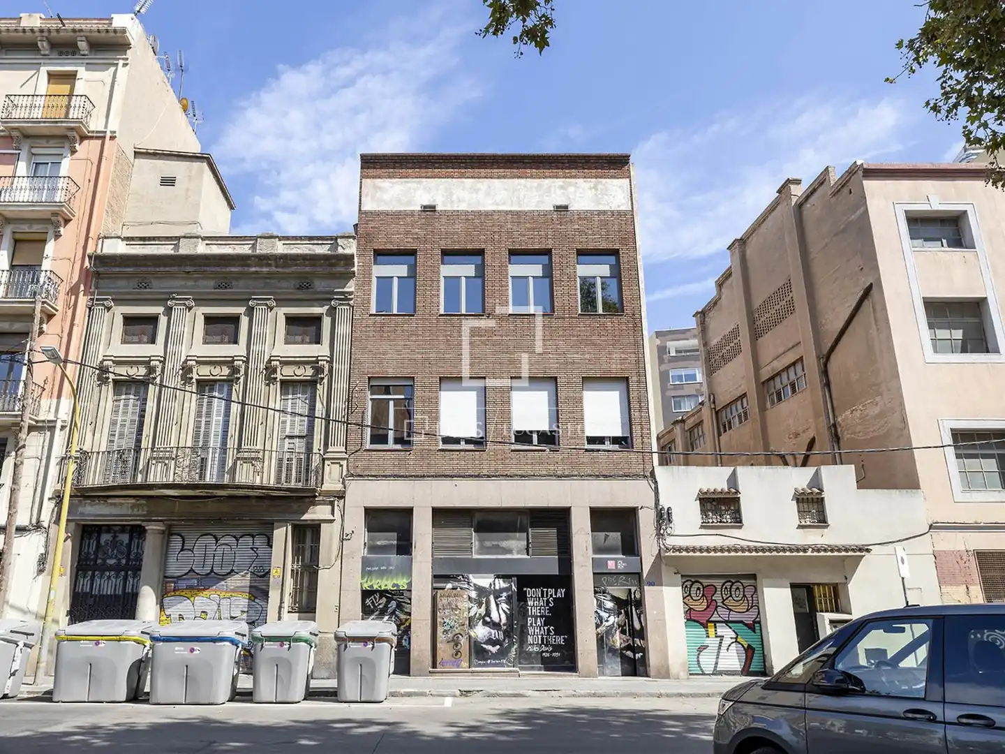 Exterior view of Flat for rent in Sant Martí