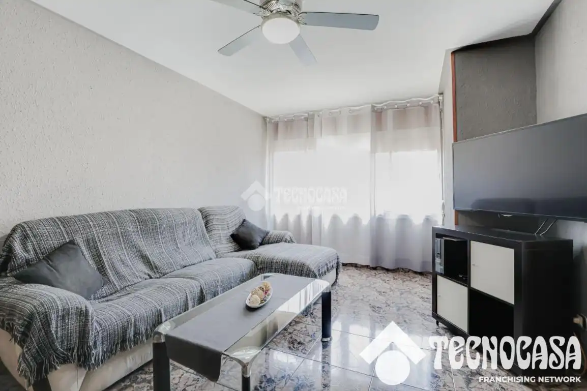 Living room of Flat for sale in Sant Vicenç Dels Horts  with Heating