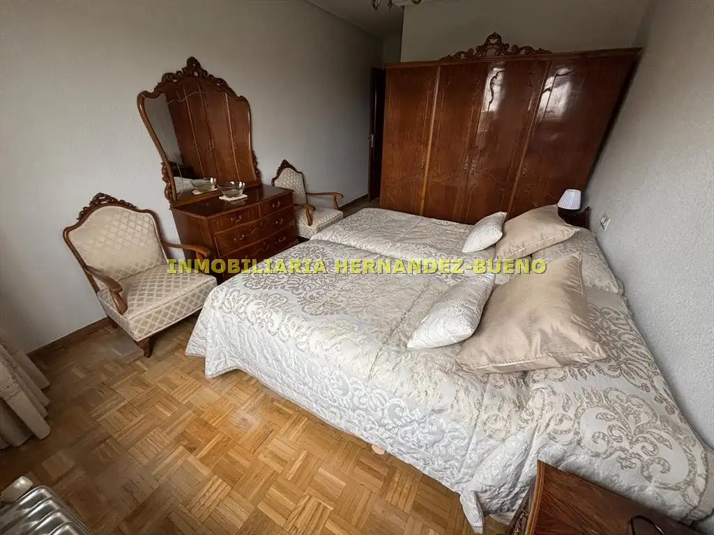 Bedroom of Flat for sale in Salamanca  with Heating and Balcony