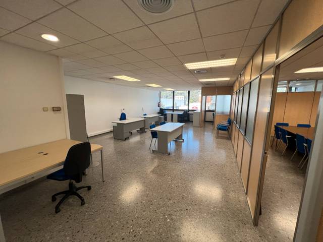 Oficina en Alquiler en Avinguda de Sant Julià, 1 en Zona Industrial