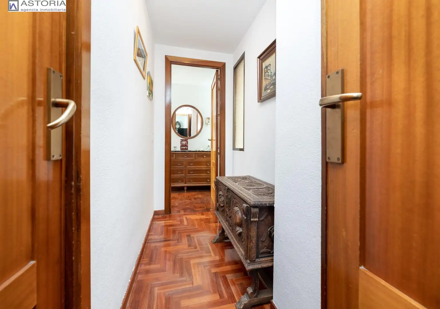 Pis en venda en Granada amb Calefacció, Parquet i Balcó