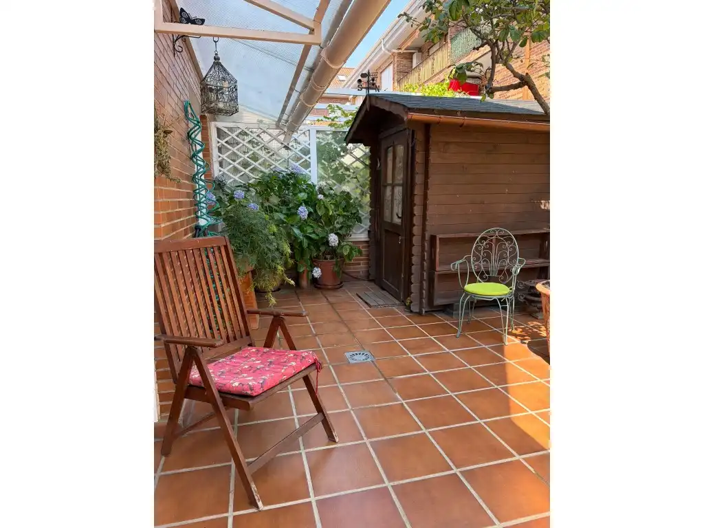 Bajo con ascensor en venta en Calle Viña De La