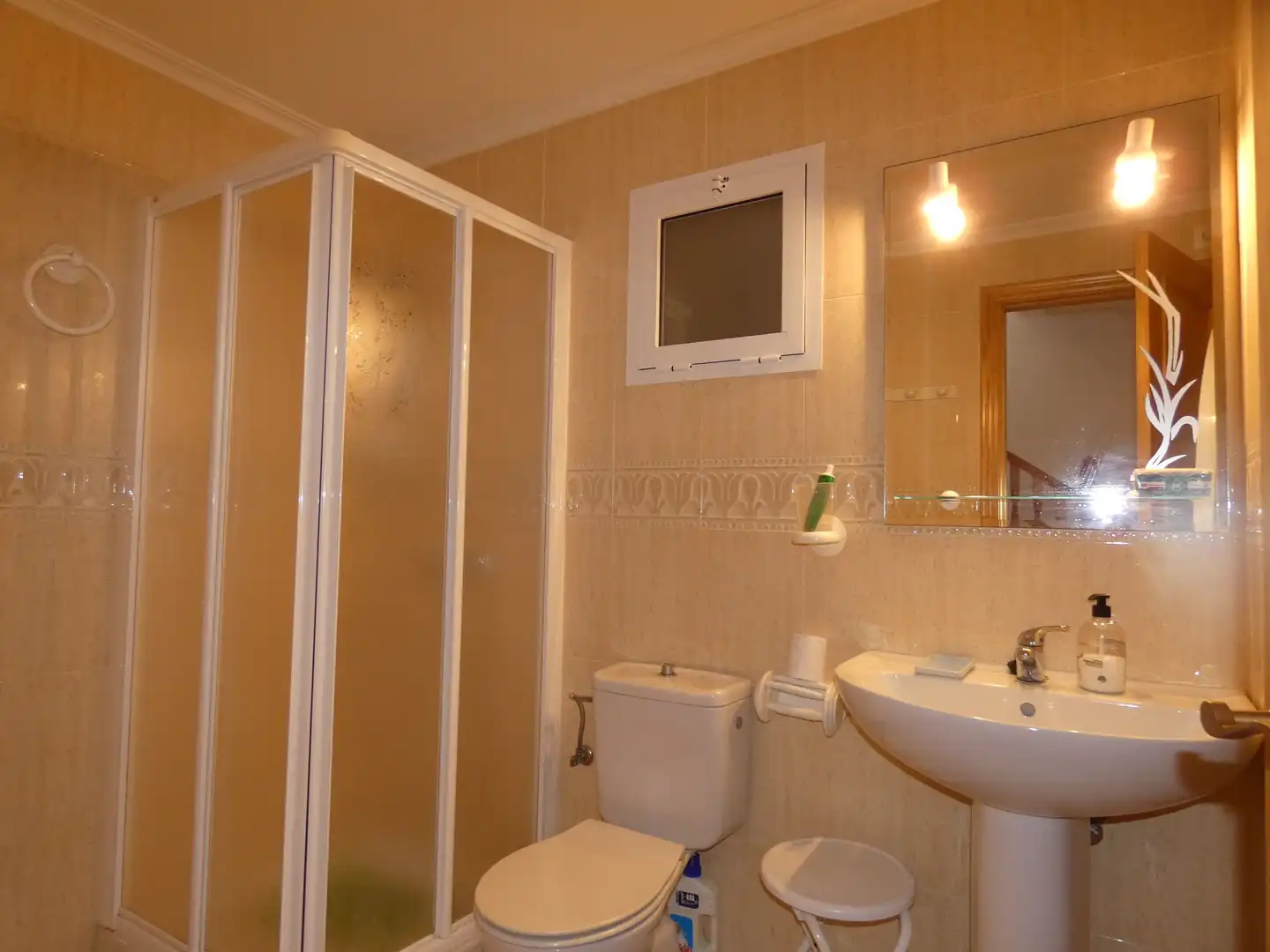 Badezimmer von Einfamilien-Reihenhaus zur Miete in Vera mit Klimaanlage, Heizung und Privatgarten