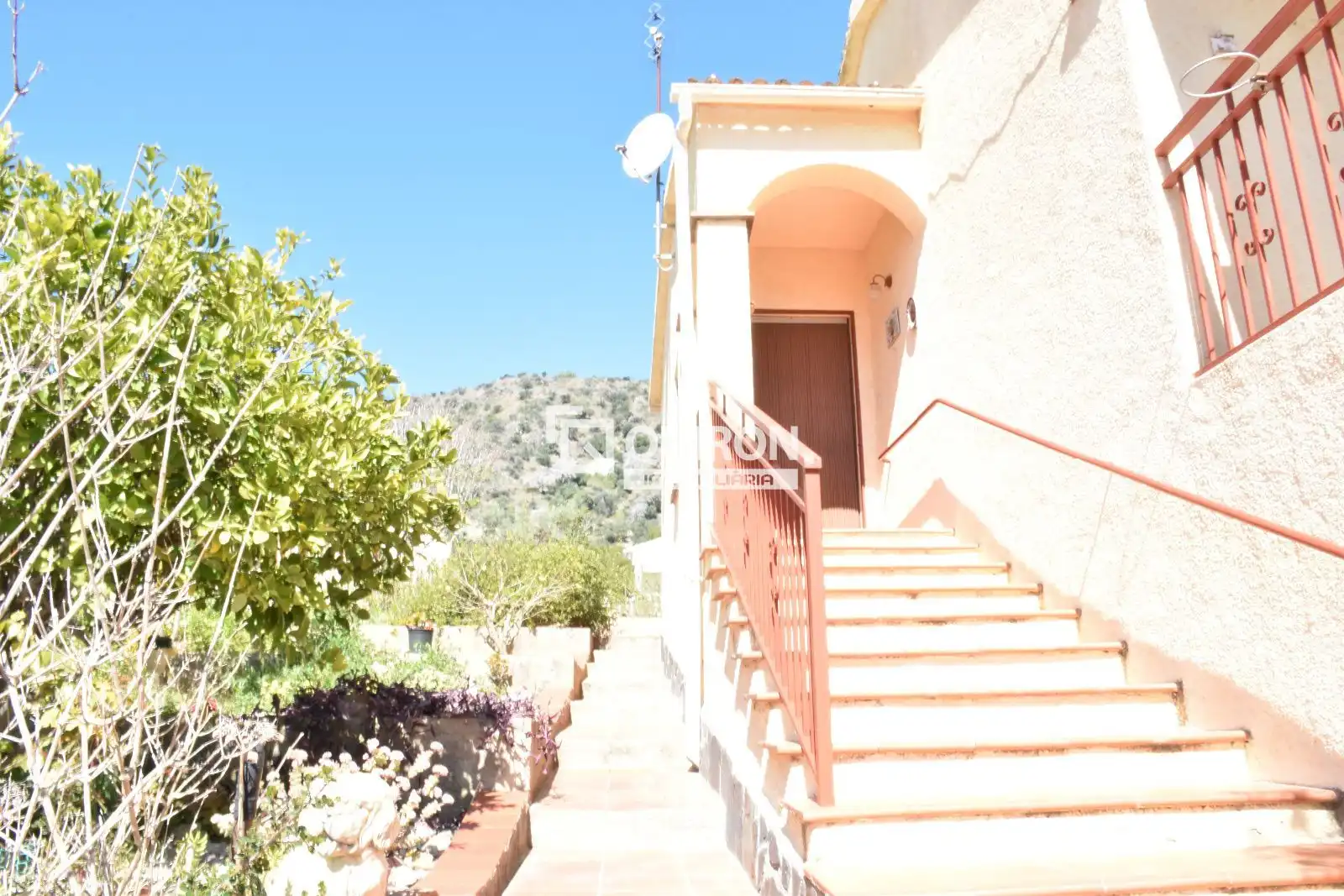 Vista exterior de Casa o xalet en venda en El Vendrell amb Calefacció i Traster
