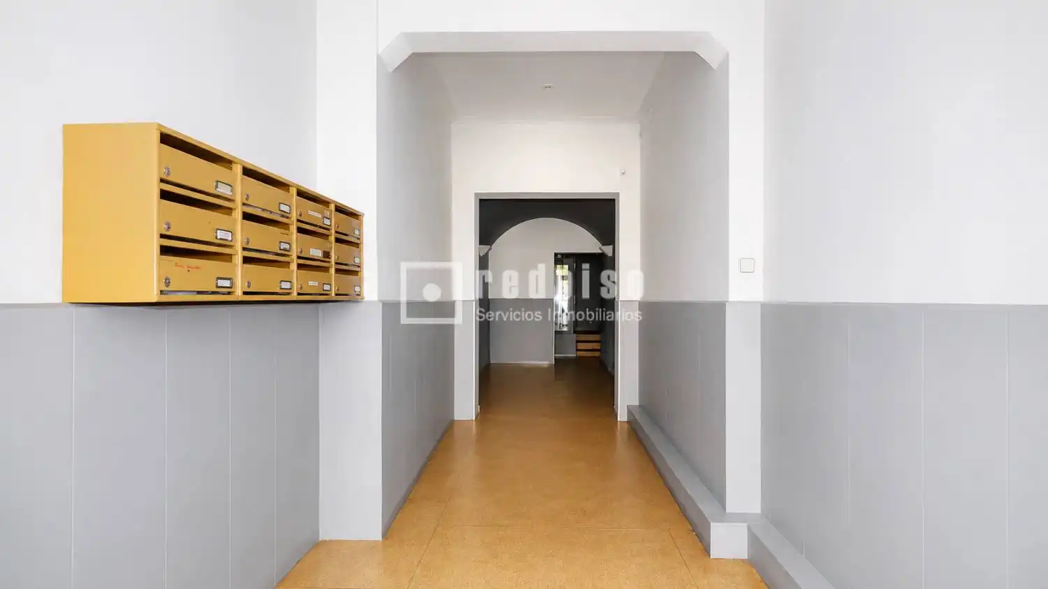 Flat for rent in Madrid  with Air Conditioner, Heating and Furnished