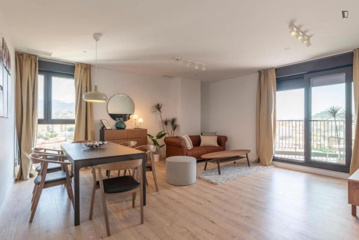 Sala d'estar de Apartament de lloguer en Málaga Capital amb Aire condicionat, Moblat i Forn