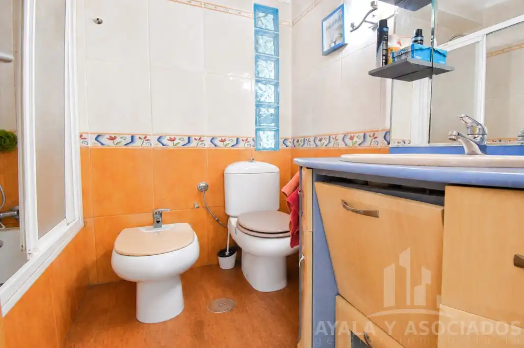 Bany de Pis en venda en Cartagena amb Aire condicionat, Parquet i Forn