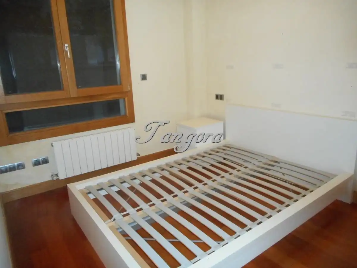 Habitación de Piso en venta en Getxo  con Calefacción, Parquet y Horno