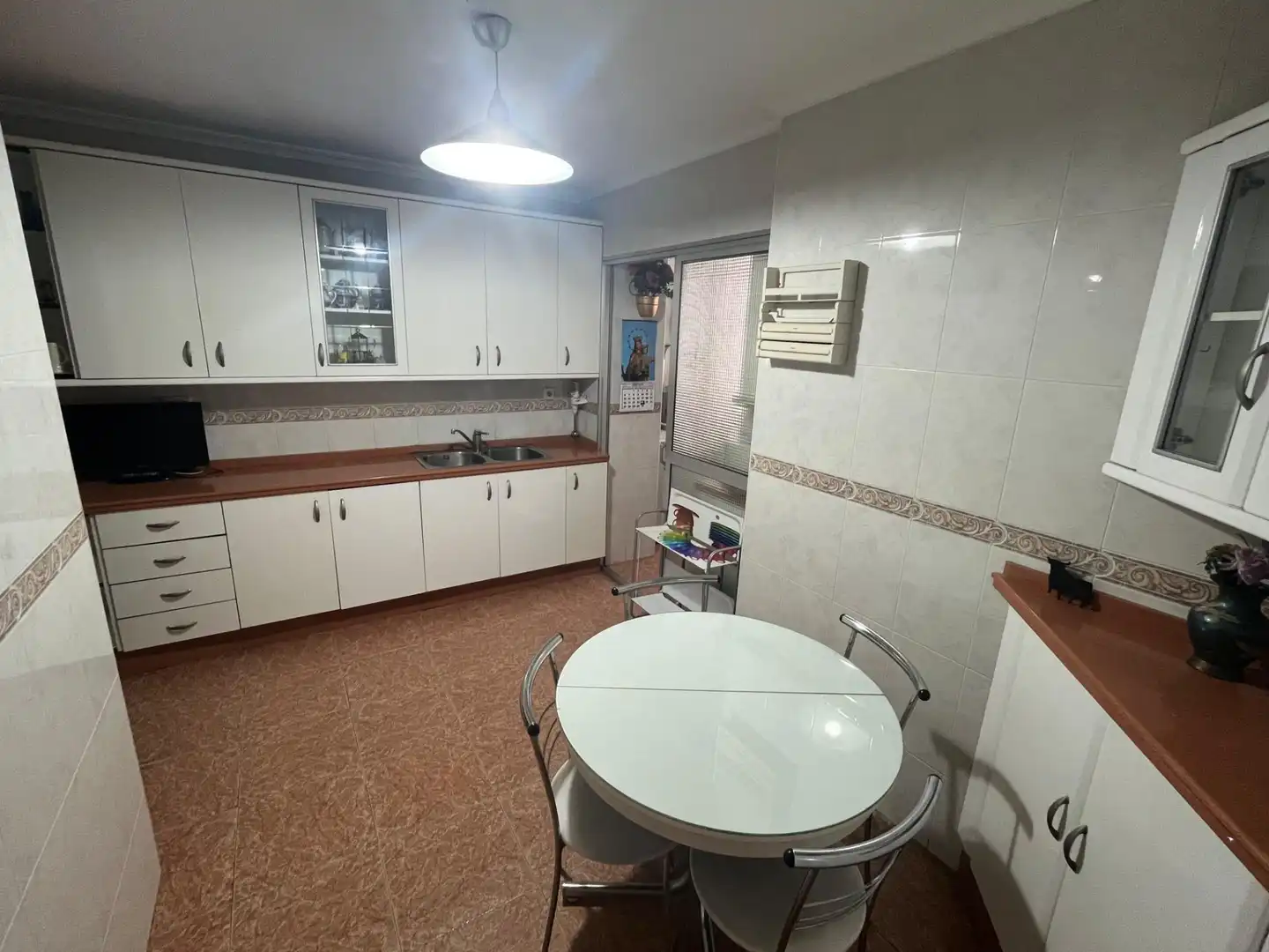 Appartamento con terrazza in affitto a Calle URBION, imagen 3