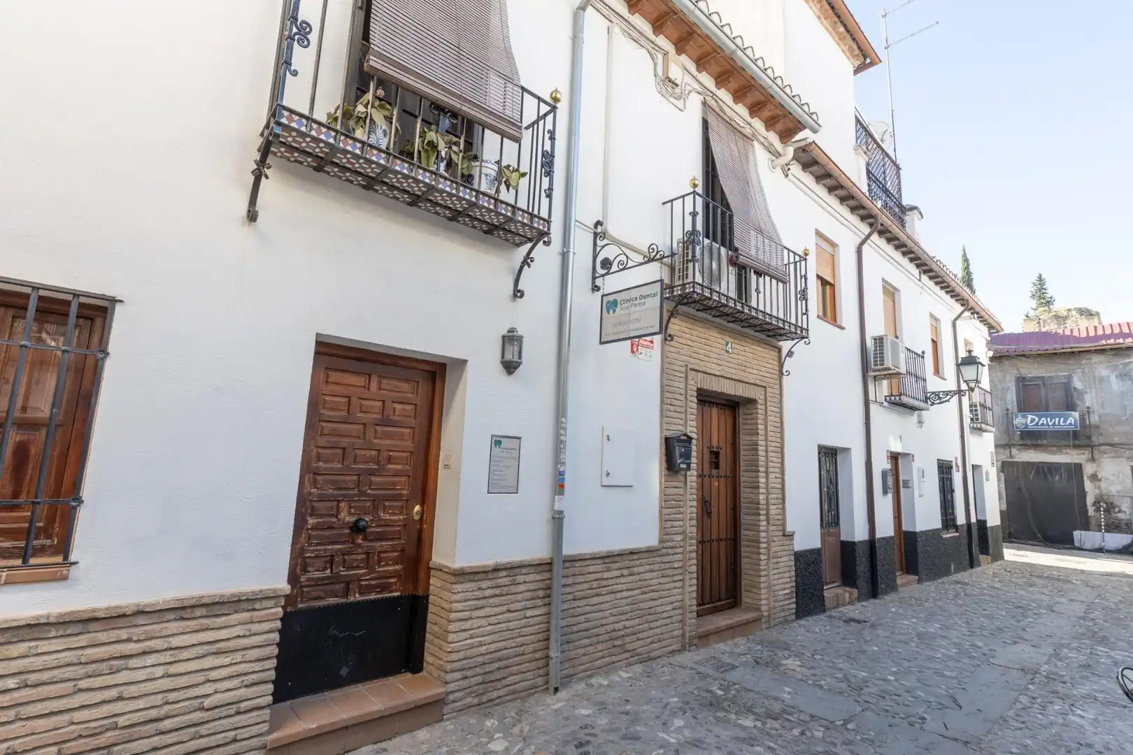 Exterior view of Houses for sale in Granada