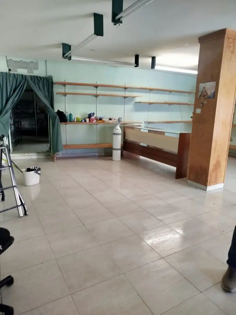 Local comercial en venta en Valdepeñas