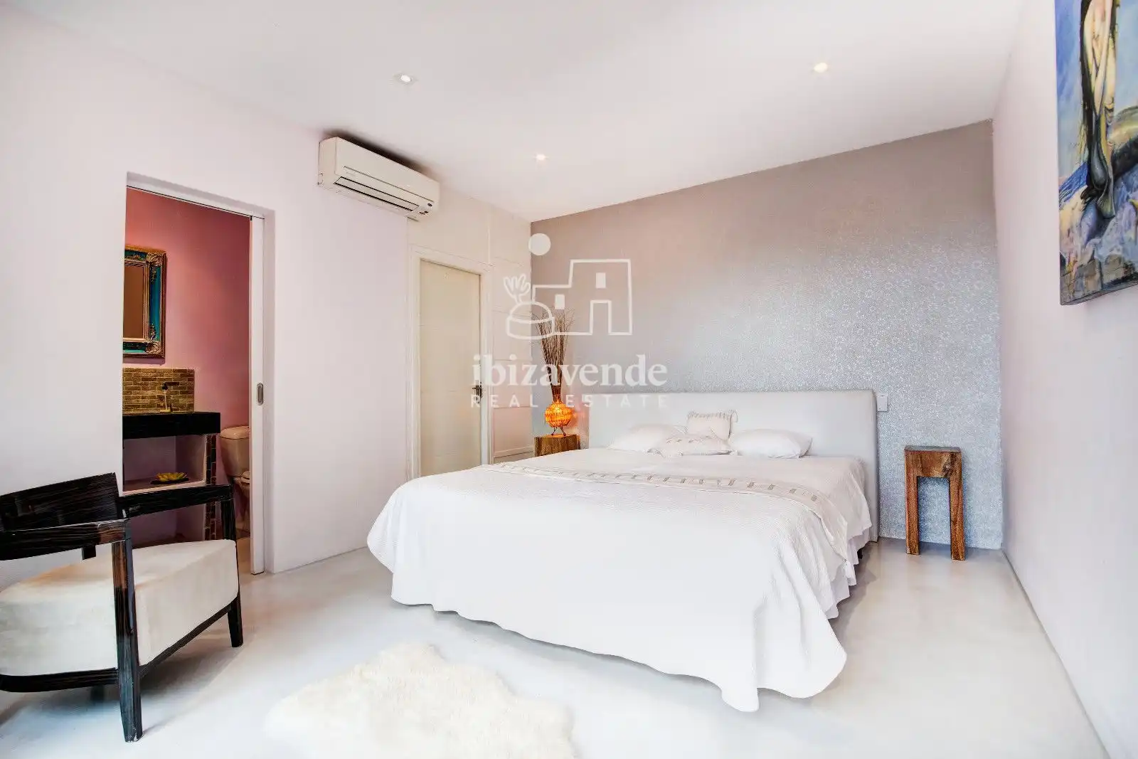Bedroom of Houses for sale in Santa Eulària des Riu  with Air Conditioner, Private garden and Terrace