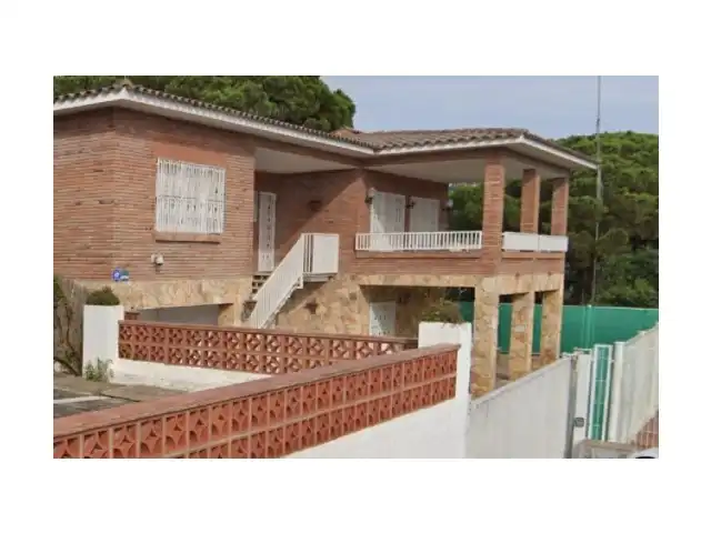 Houses for sale in Calle Finlandia 9, Canyelles